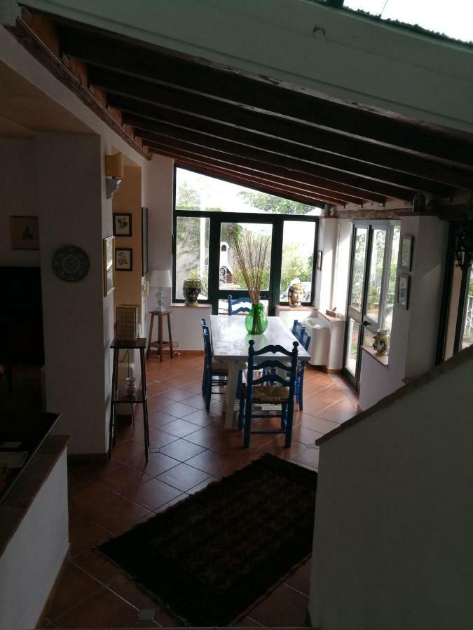 Casa Il Faro Villa Con Piscina Кастелмола Екстериор снимка