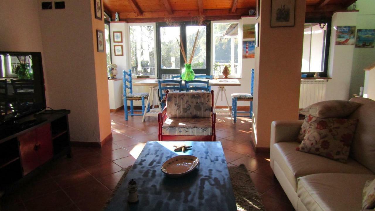 Casa Il Faro Villa Con Piscina Кастелмола Стая снимка